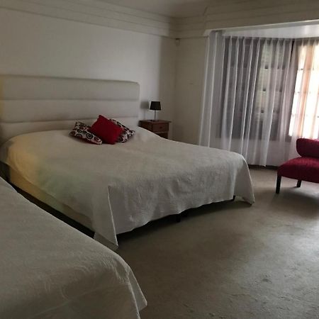 La Casona Del Rio Hotel Neuquén Kültér fotó