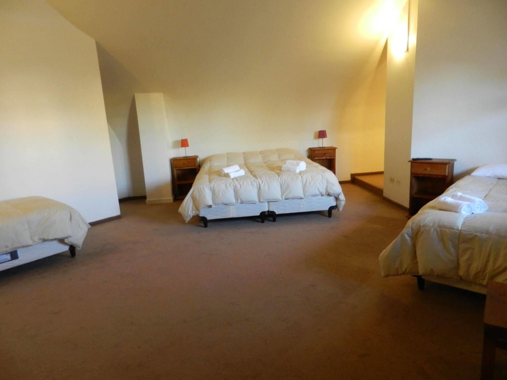 La Casona Del Rio Hotel Neuquén Kültér fotó