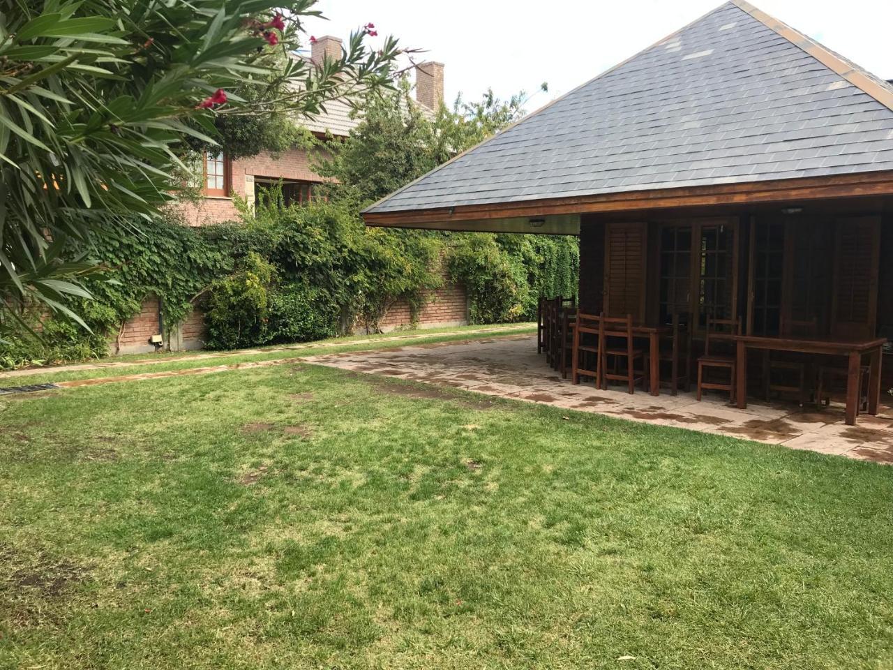 La Casona Del Rio Hotel Neuquén Kültér fotó