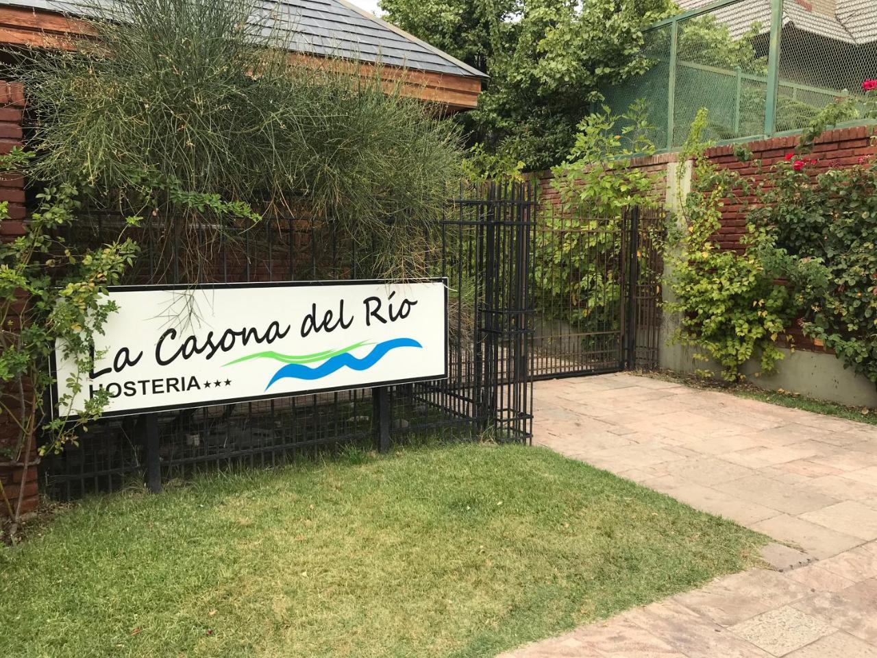 La Casona Del Rio Hotel Neuquén Kültér fotó